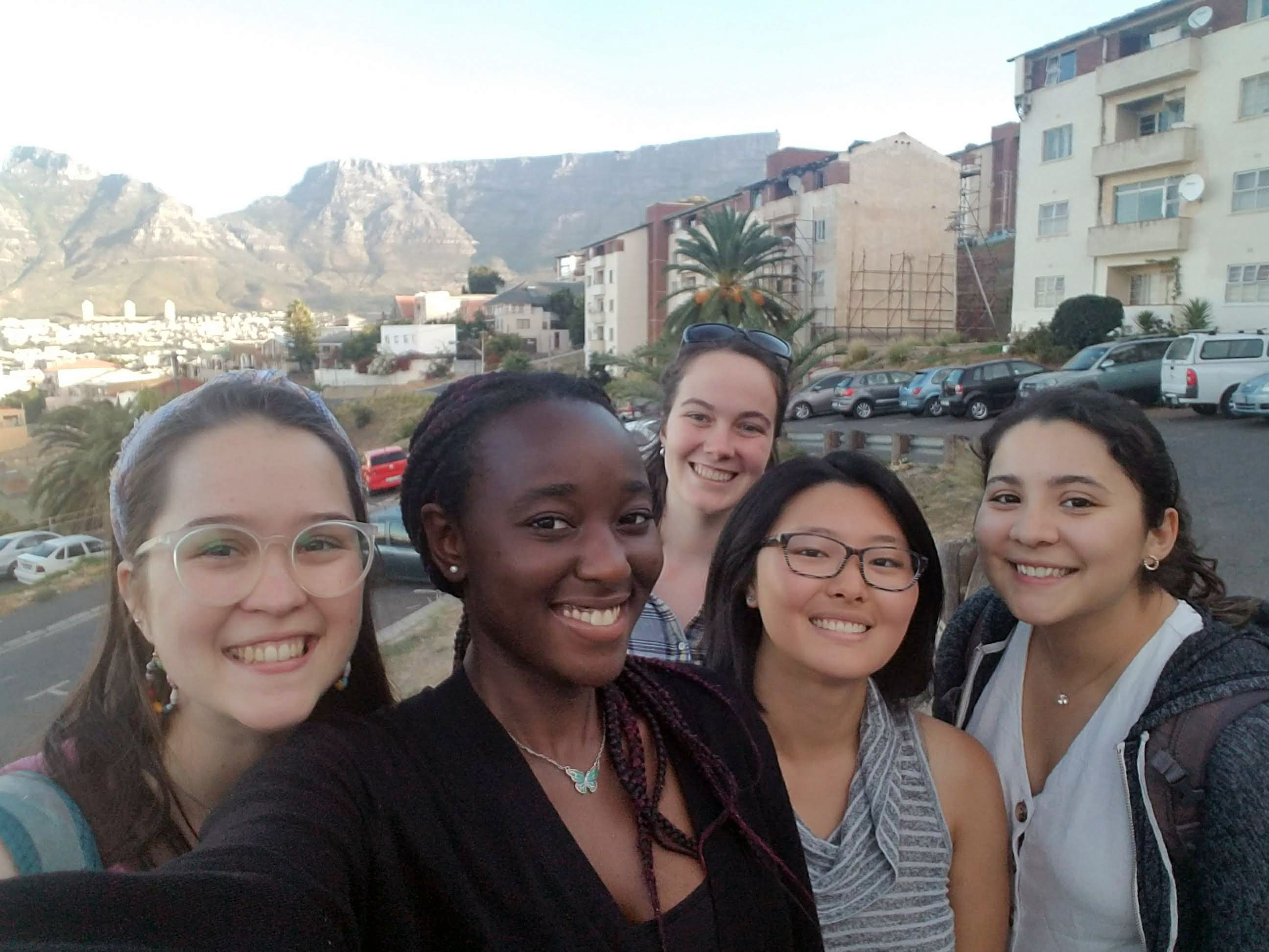Women in front of Table Mountain