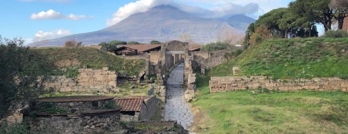 ancient ruins in Rome