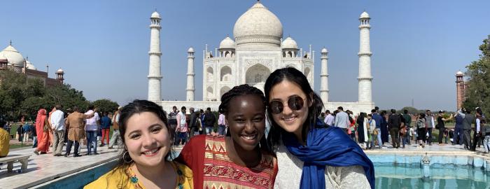 Women in front of the Taj Mahal